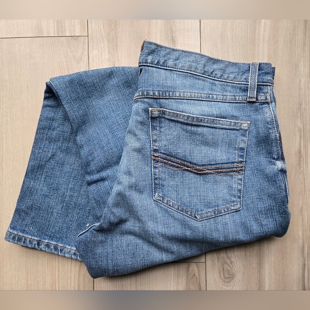 Ariat M4 Legacy Relaxed Straight Jeans. 34x30 (M7)